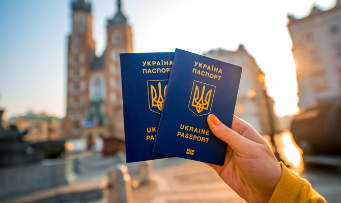 Порошенко анонсировал «безвиз» еще с несколькими странами