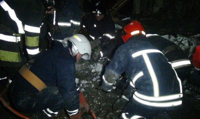 В Ивано-Франковске обрушилась стена новостройки, есть погибший
