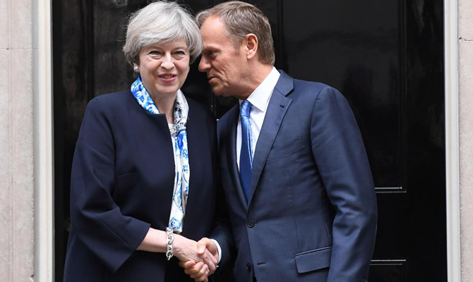 Туск обязал Великобританию за 10 дней прояснить позицию по Brexit