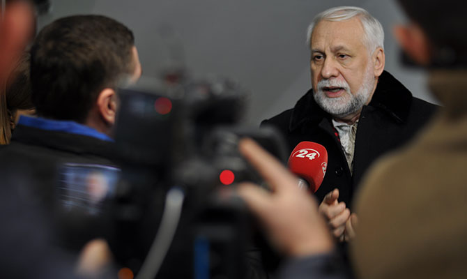 «Алина Данченко либо «в теме» Альперина, либо в доле с ним», - Юрий Кармазин