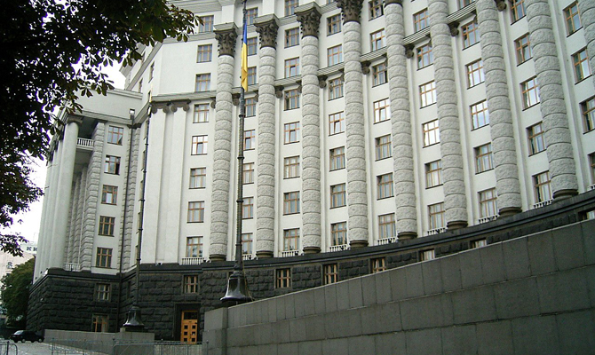 В здании Кабмина отремонтируют подпорную стену за 3,9 млн гривен
