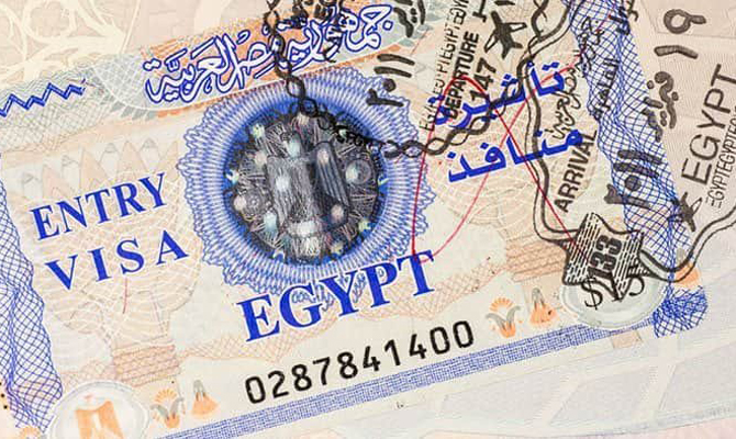 Египет начал выдавать электронные визы украинцам