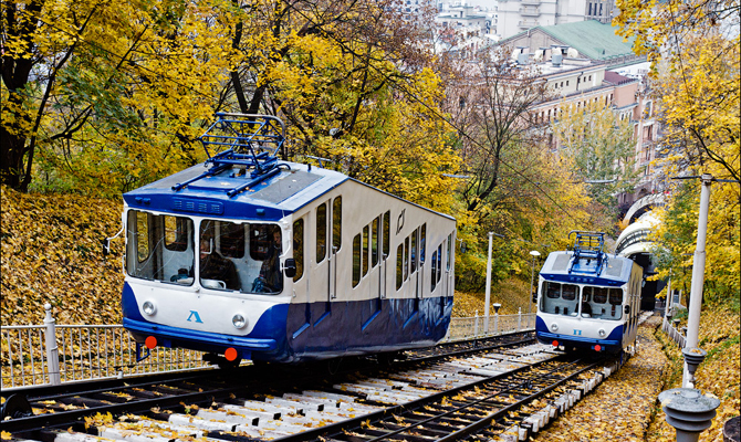 Киевский фуникулер остановится на полгода