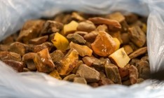 В Ровно суд арестовал 1 тонну янтаря стоимостью в 10 млн грн