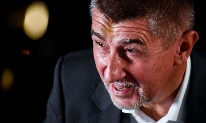 Премьер Чехии хочет создать отдельный правительственный квартал