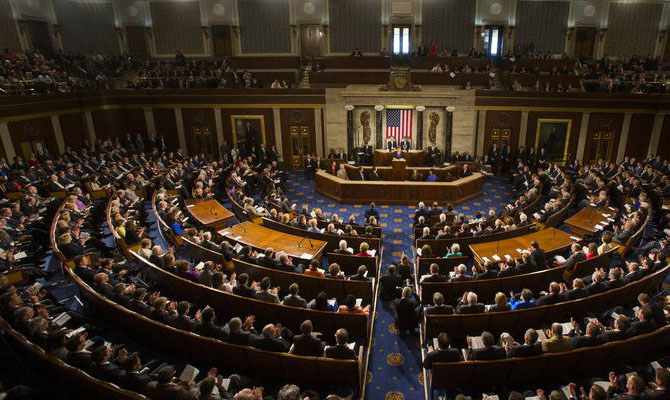 В Сенате США с минимальным перевесом одобрили первую за 30 лет налоговую реформу