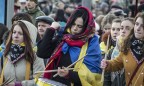 Треть украинцев назвали 2017 год трудным для себя и семьи
