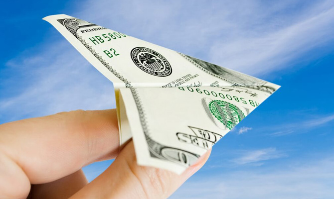 США лидируют по объему денежных переводов в Украину