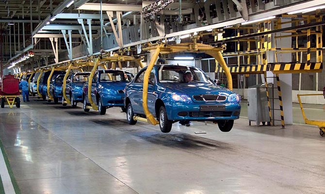 В 2017 году рынок новых легковых автомобилей вырос на 25 процентов