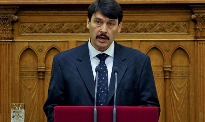 Президент Венгрии назвал дату парламентских выборов