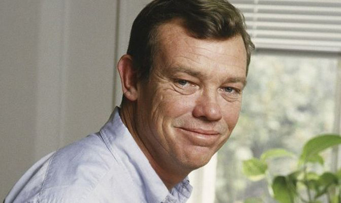 Умер создатель комедии «Полицейская академия» Хью Уилсон