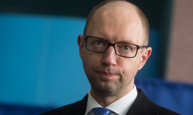 Закон о деоккупации даст возможность принять решение Совбеза ООН о миротворцах, — Яценюк