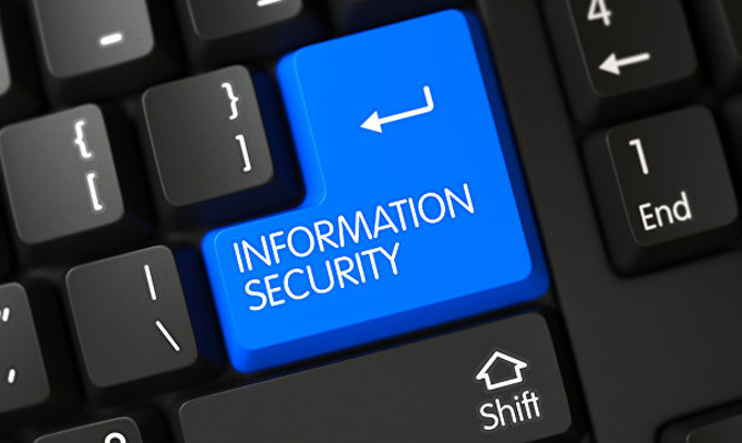 Трамп продлил закон о слежке за иностранцами