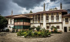 МИД призвал ЮНЕСКО приобщиться к спасению Ханского дворца в Бахчисарае