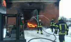 В Донецкой области горит склад ГСМ, привлекли 22 пожарных
