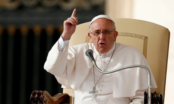 Папа Римский помолился за мир в Украине