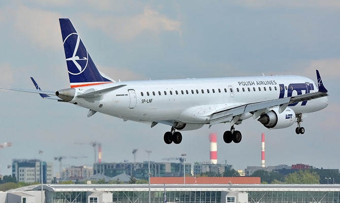 LOT увеличит частоту полетов в Харьков