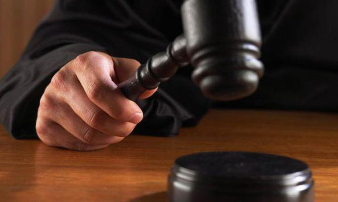 Суд арестовал бывшего прокурора Суса без права залога