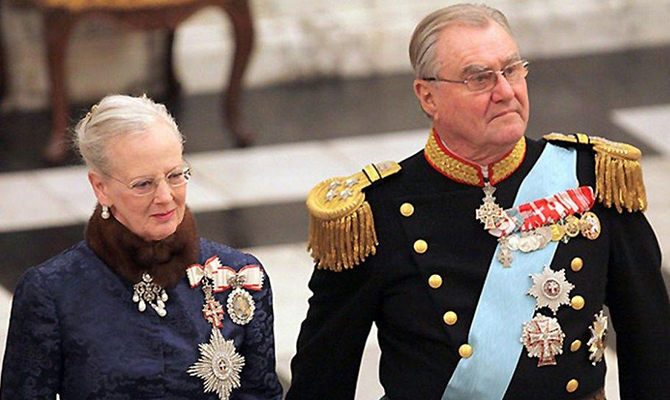 Умер принц-консорт Дании и муж королевы Маргрете II Хенрик