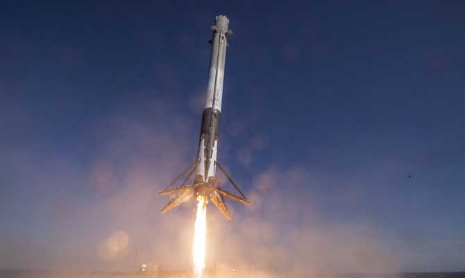 SpaceX отложила запуск тестовых спутников для раздачи интернета