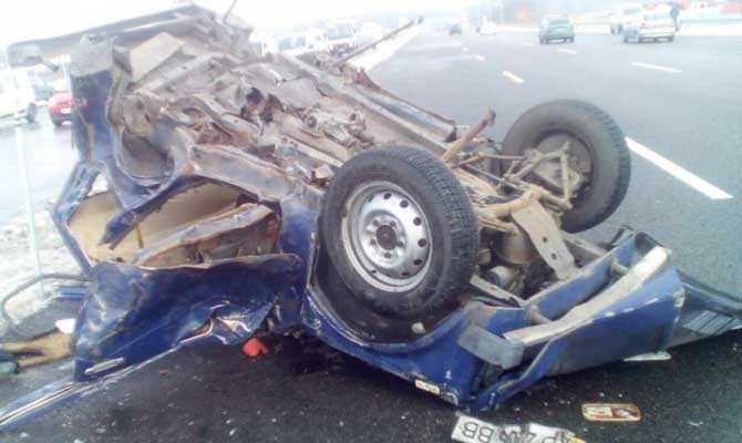 ДТП под Киевом: 2 погибших, 9 детей госпитализированы