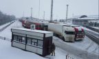 Россия приостановила пропуск грузовиков на границе с Харьковской областью