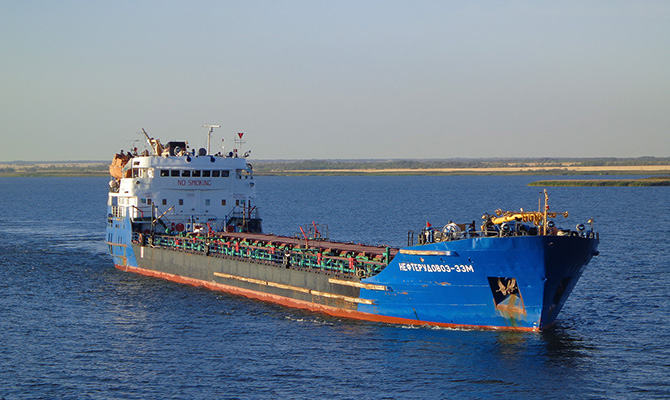 Прокуратура наложила арест на украинское судно, заходившее в закрытые порты Крыма
