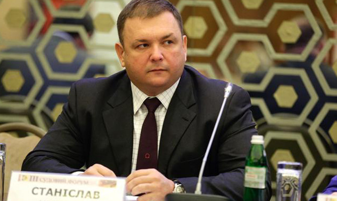 Глава КСУ опровергает уголовное дело в отношении своего брата