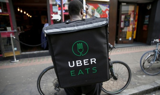 Uber подтвердил запуск сервиса доставки еды