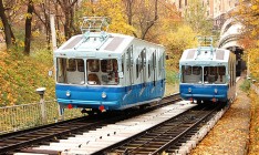 Киевский фуникулер получит новые кабины с местами для детских колясок и велосипедов