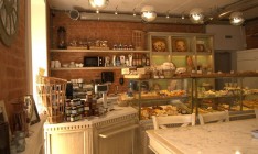 Владельца пекарни во Франции оштрафовали на €3000 за слишком усердную работу