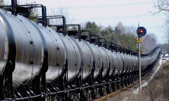 «Укрзализныця» закупит дизтопливо на 1,4 миллиарда