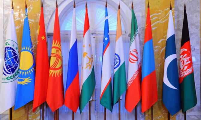 Президент просит Кабмин прекратить участие Украины в уставных органах СНГ