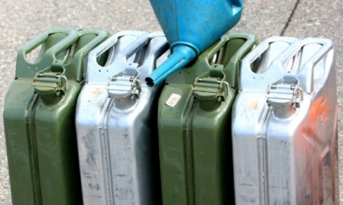 Беларусь начнет поставки дизтоплива в Украину по Днепру