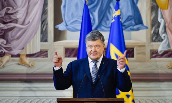 Порошенко заявил о новых санкциях против РФ