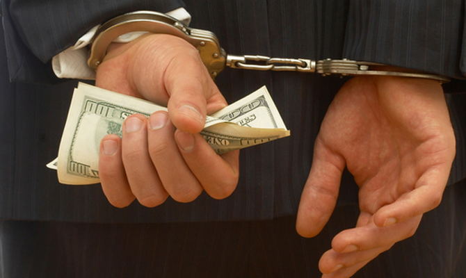 Во Львовской области на взятке задержали прокурора, - ГПУ