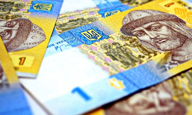 S&P спрогнозировало падение курса гривни