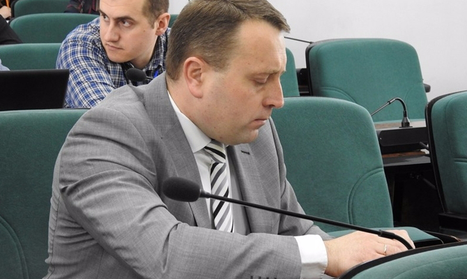 Правоохранители пришли с обысками к замглаве Луцка