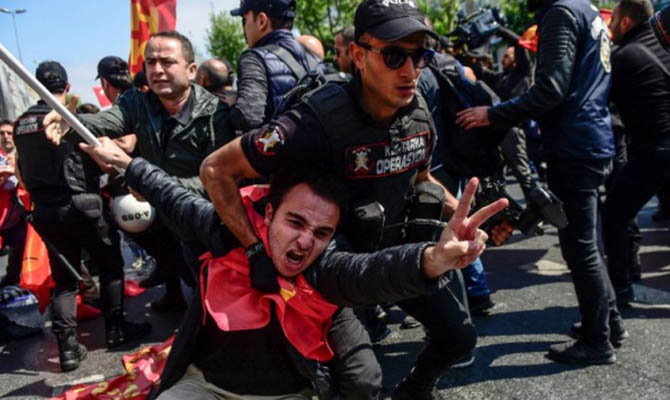 День Труда: аресты в Стамбуле и Петербурге