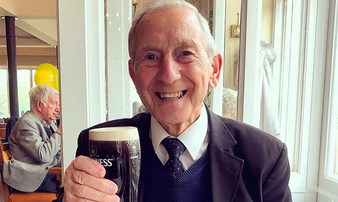 Ученые нашли связь между богатством и употреблением алкоголя