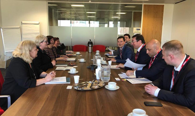 Луценко рассказал, когда начнет работу Антикоррупционный суд