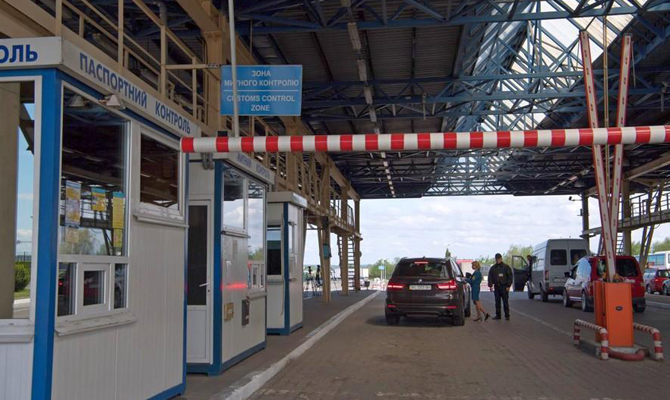 В пункте пропуска «Шегини» задержали торговца людьми, — Госпогранслужба