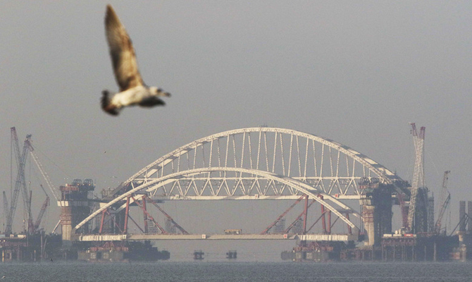 Открыто движение по автодорожной части Крымского моста