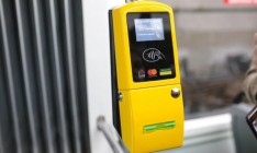 Во львовских трамваях ввели систему безналичной оплаты проезда