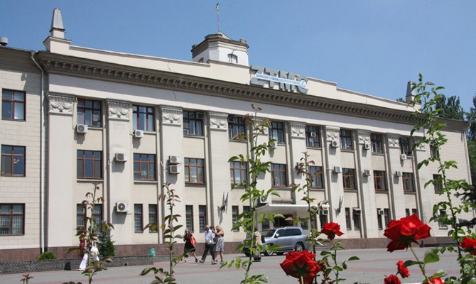 В Запорожье массово увольняются энергетики