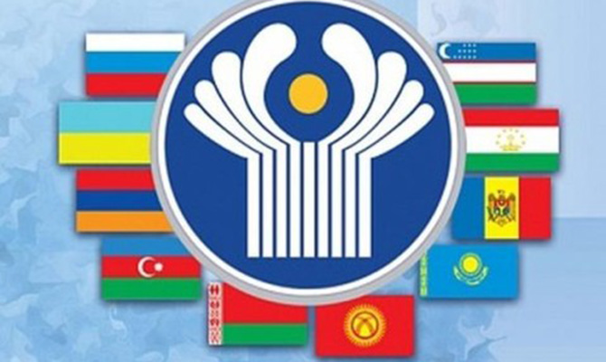 Украина отзывает 2 дипломатов из органов СНГ по поручению Порошенко