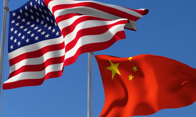 Китай обвинил США во вмешательстве в его внутренние дела