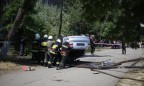 В Днепре авто влетело в остановку, один человек погиб