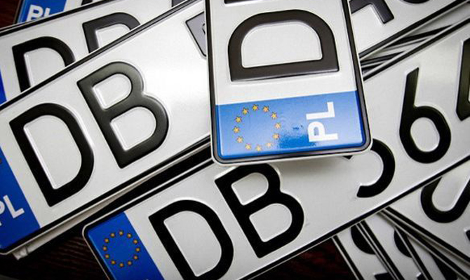 Каждый третий автомобиль на иностранных номерах завезен в Украину из Польши, – ГФС