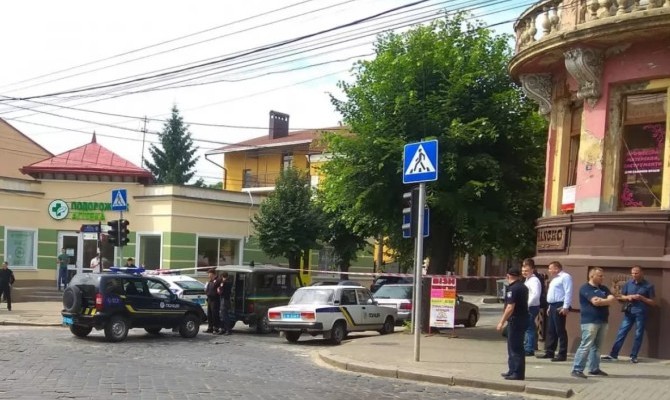 У здания СБУ в Черновцах прогремел взрыв